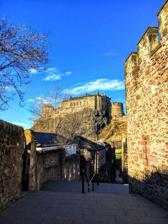 Grassmarket, Castle Wynd Apartment Edinburgh