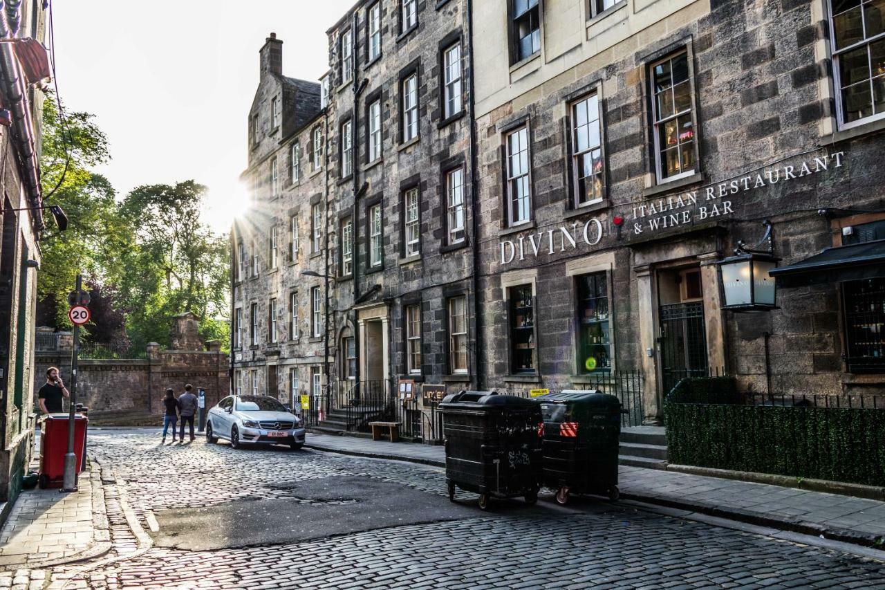 Grassmarket Apartment *