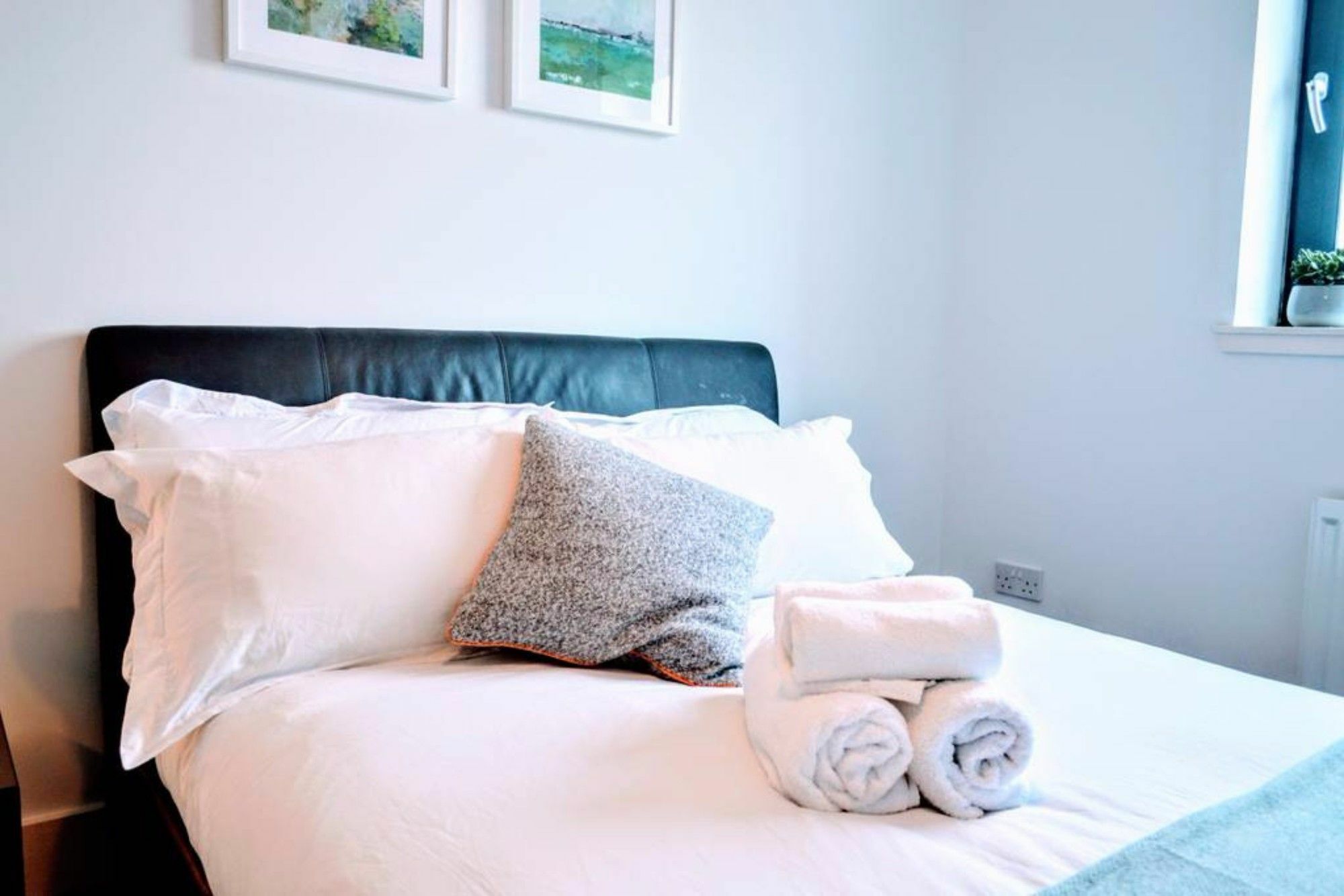 Apartment Beautifully Renovated -central