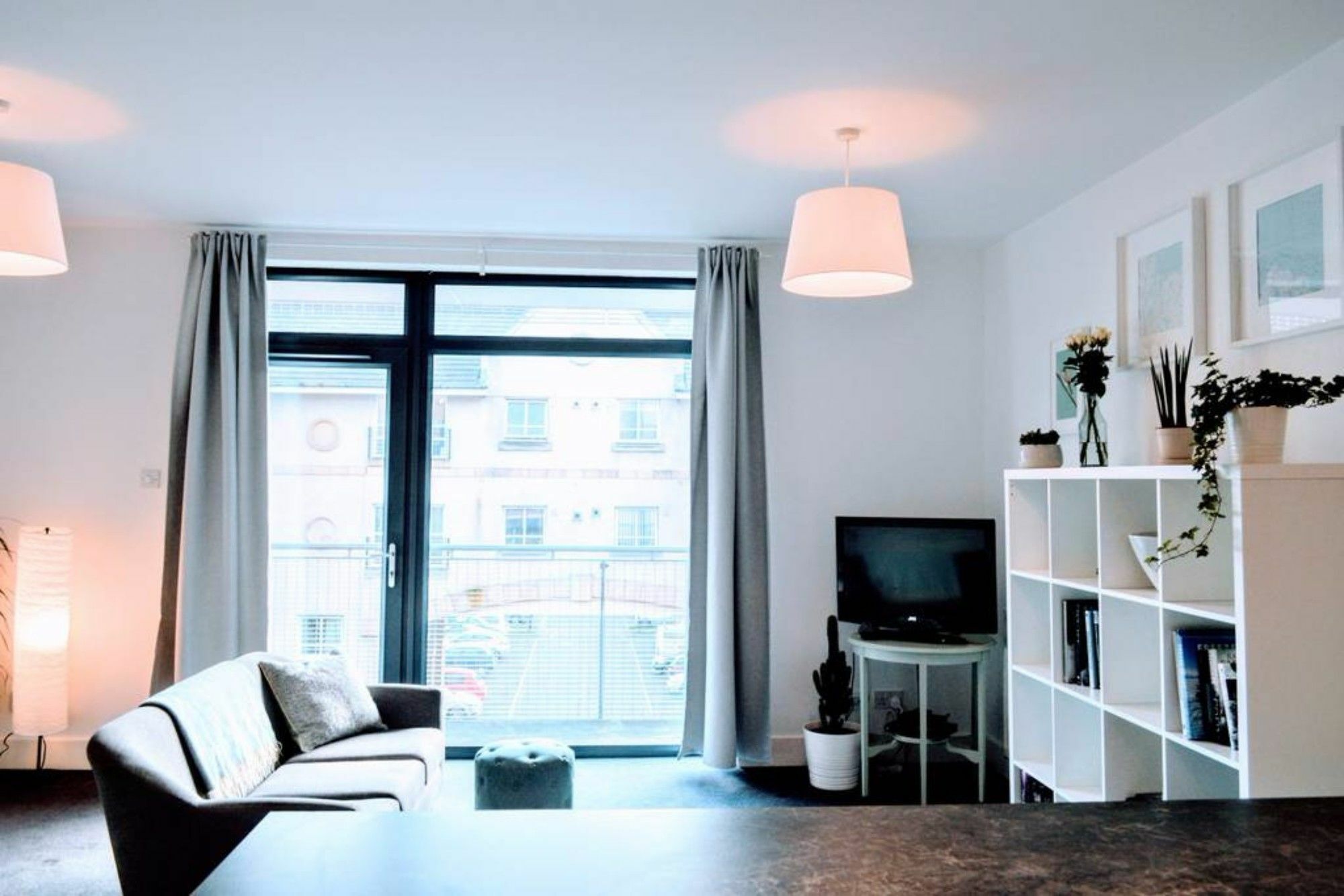 Apartment Beautifully Renovated -central *