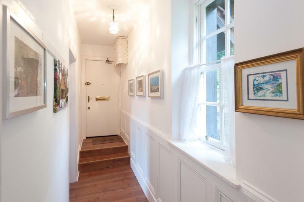 Dean Village Apartment