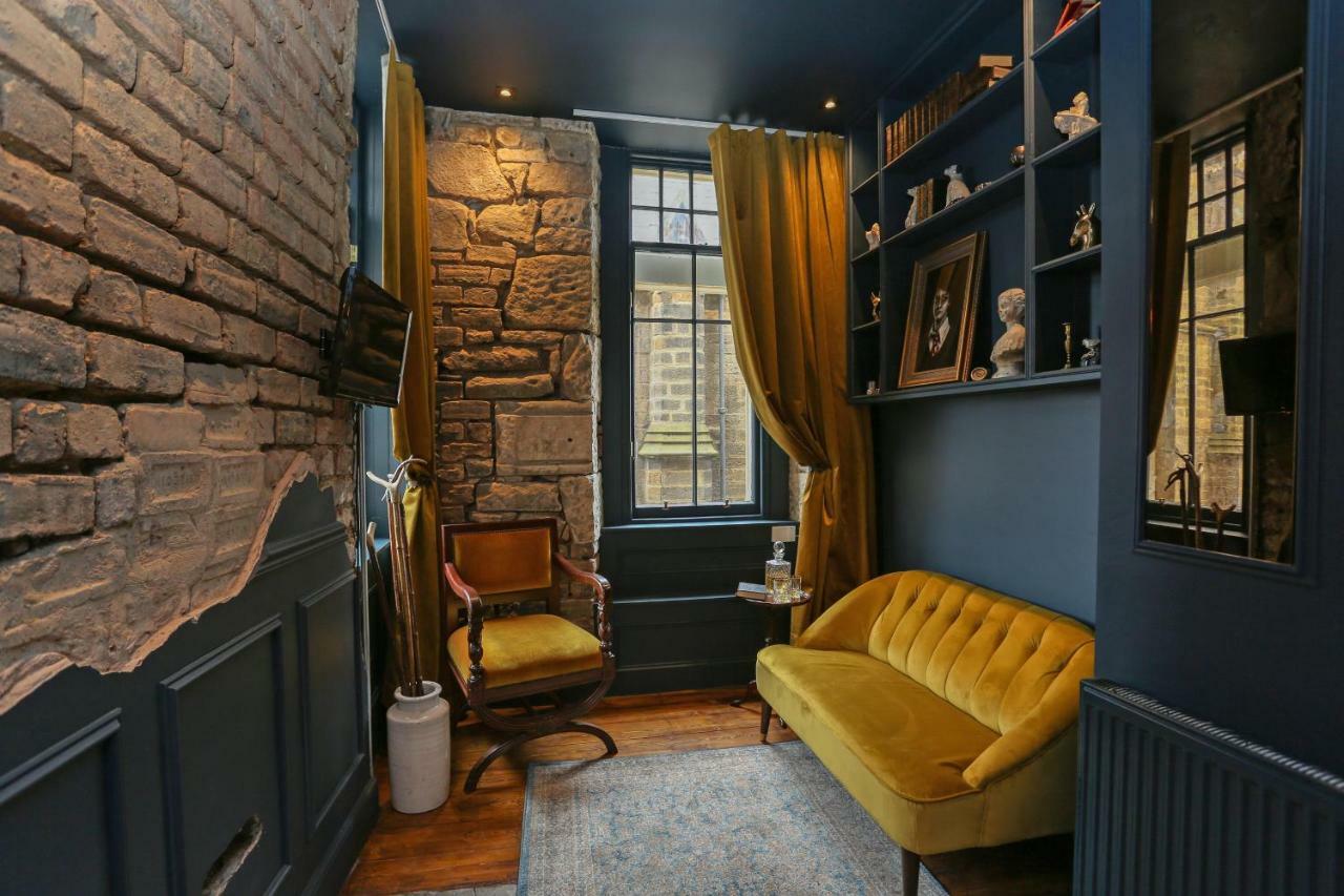 The Castle Nest Apartment *