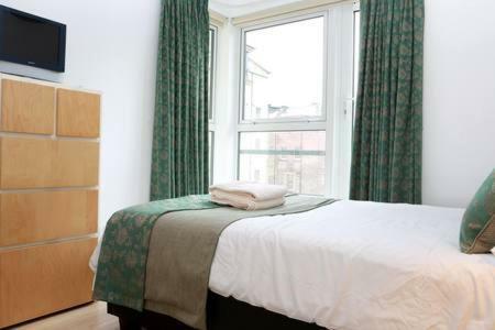 The Park - Holyrood Road With Free Parking Appartement *