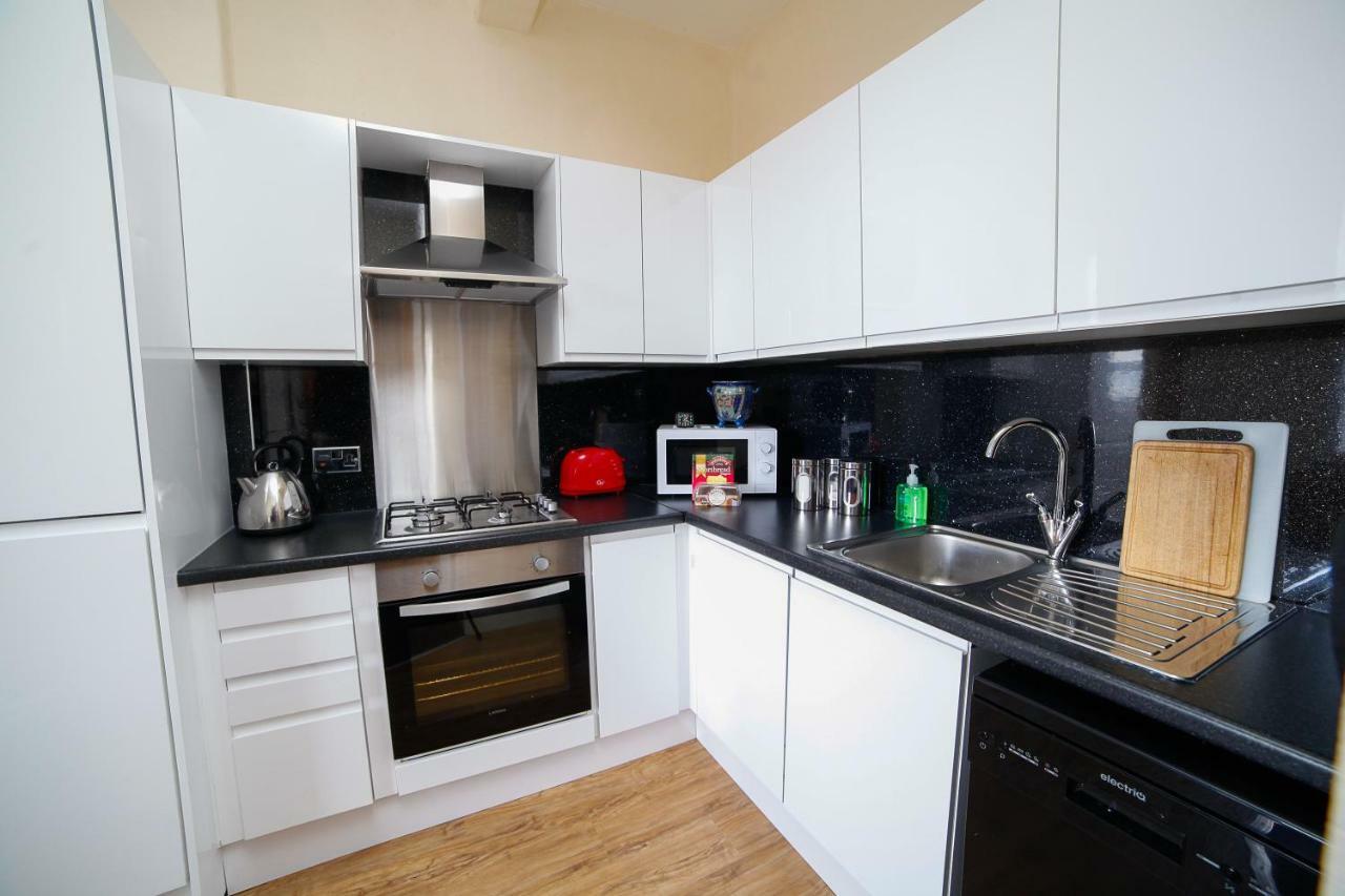Another Apartment *