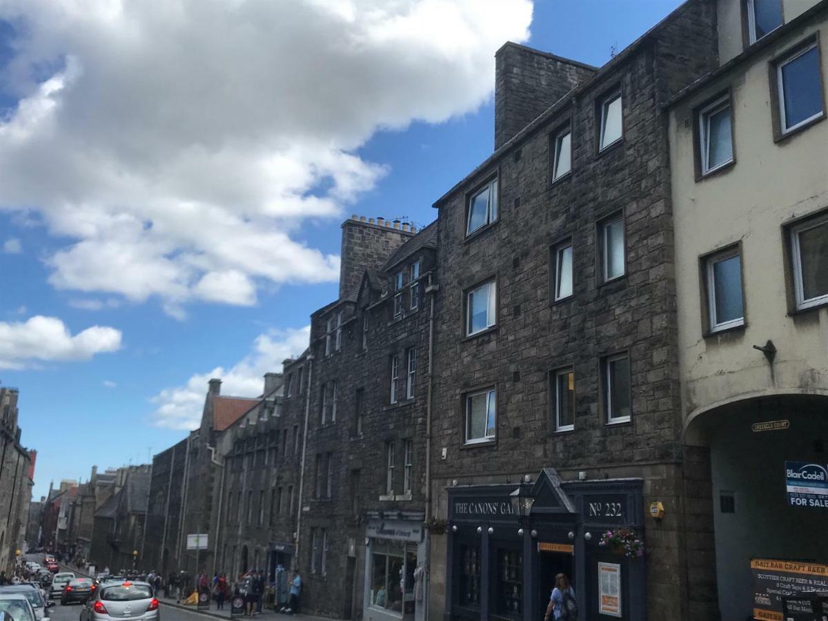 Crags View On The Royal Mile Appartement