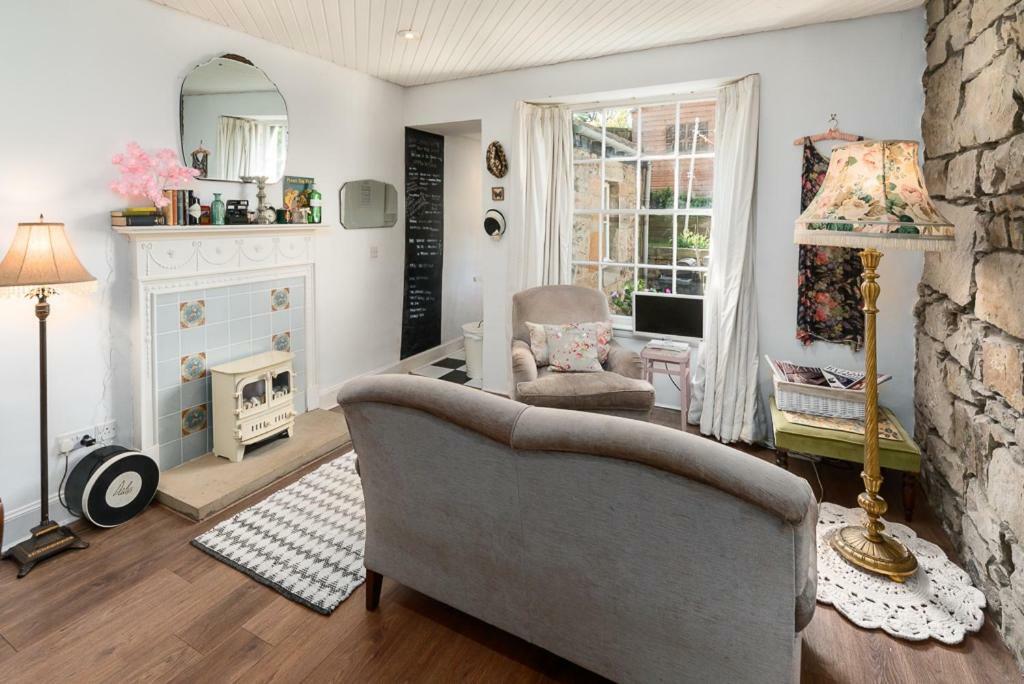 Apartment Vintage Apt, Pvt Garden, Wifi, New Town *