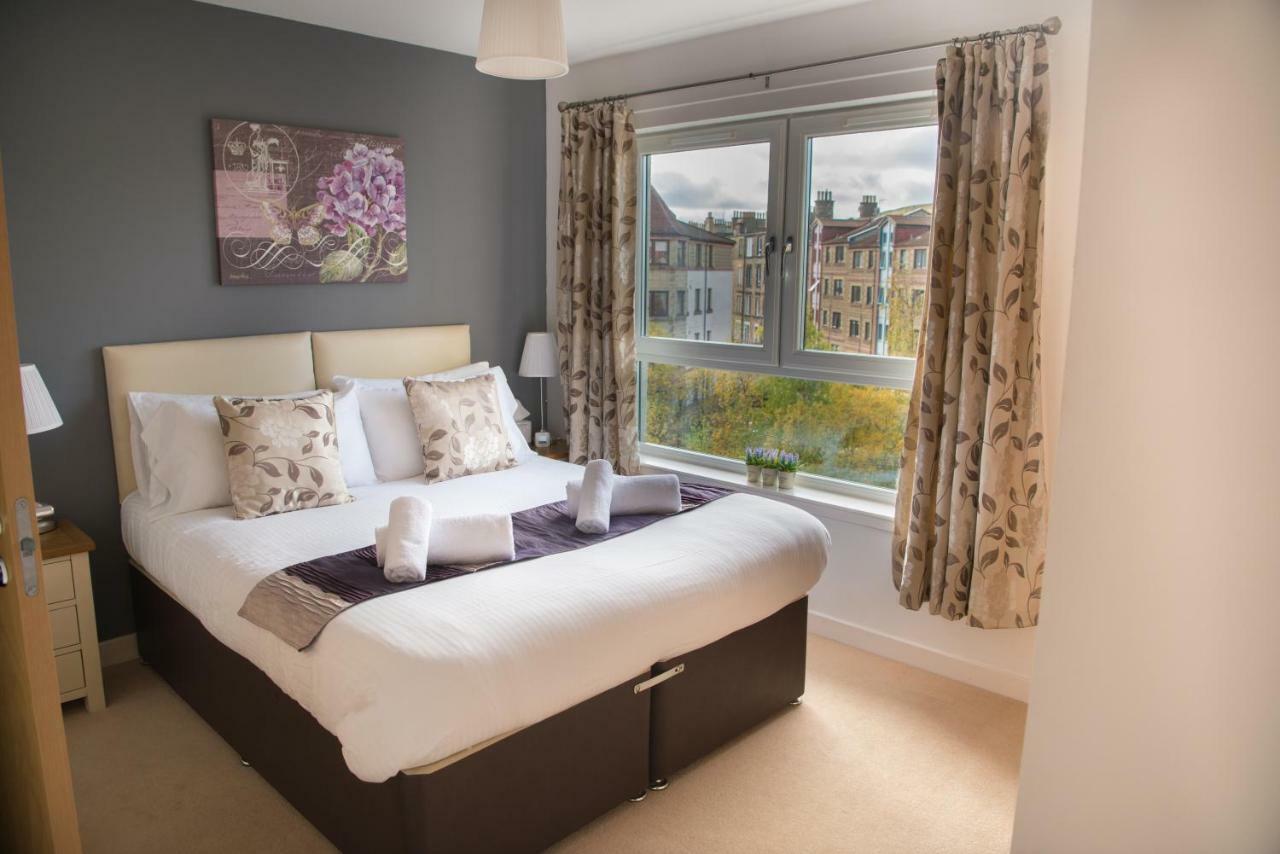 Lochend Park View Apartment *