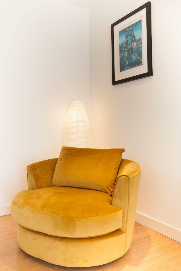 Apartment 2 Bed At Quartermile *