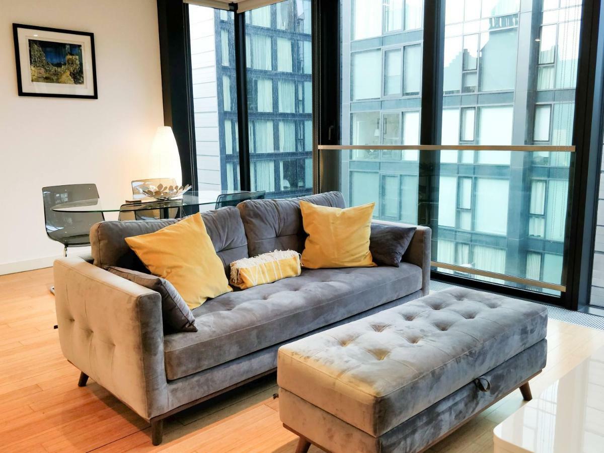 2 Bed At Quartermile Apartment EDI