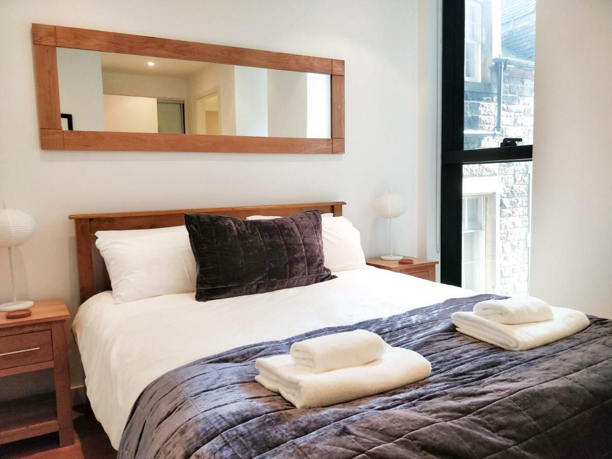 2 Bed At Quartermile Apartment