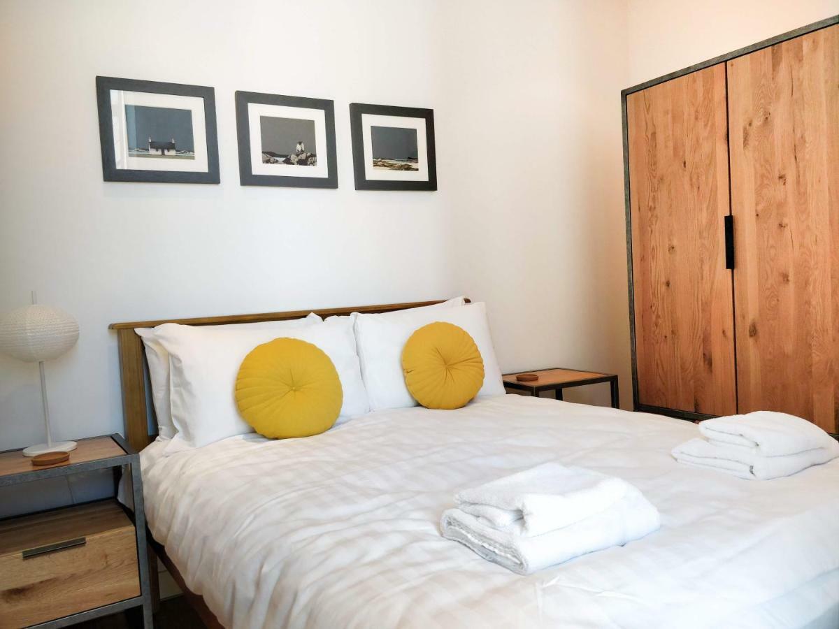 2 Bed At Quartermile Apartment *