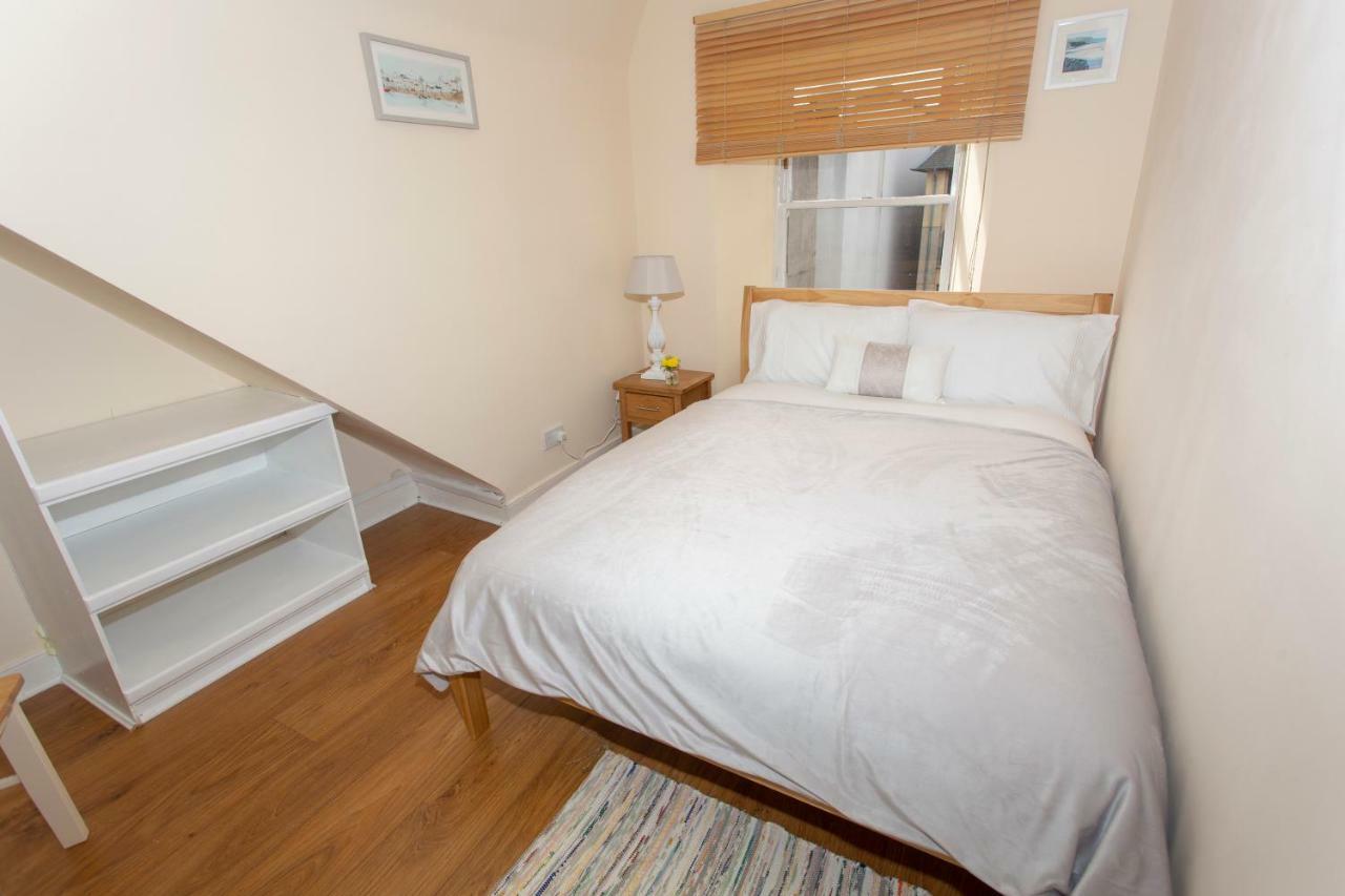 Spacious 2 Bed In The Heart Of Old Town Appartement *
