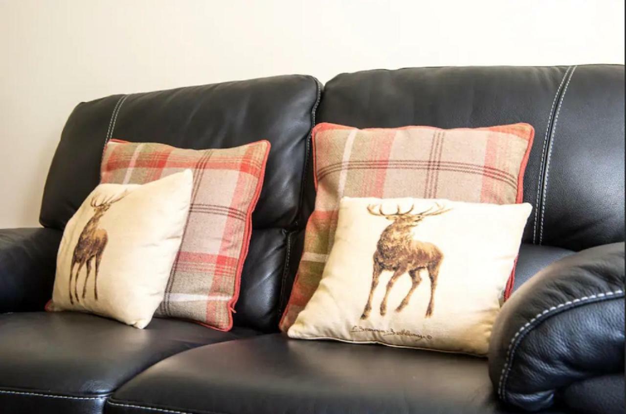 Charming 1 Bed With Castle View Edinburgh