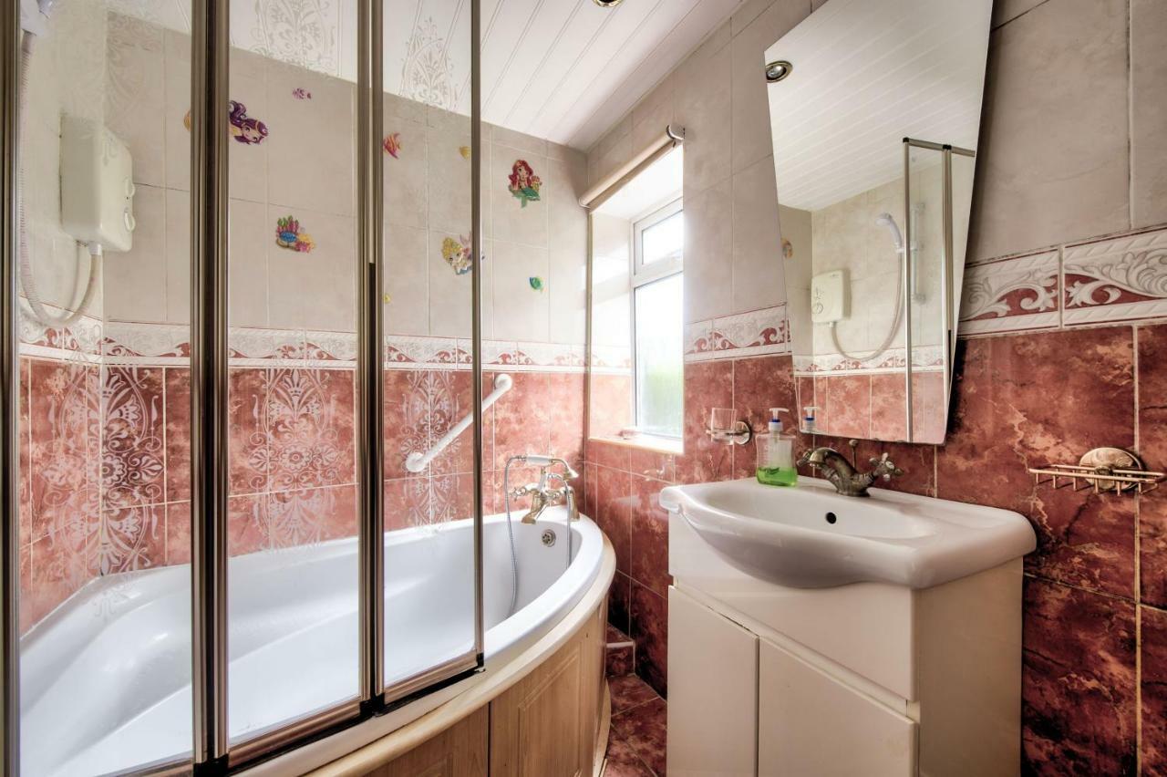 Pilton Avenue House * Edinburgh