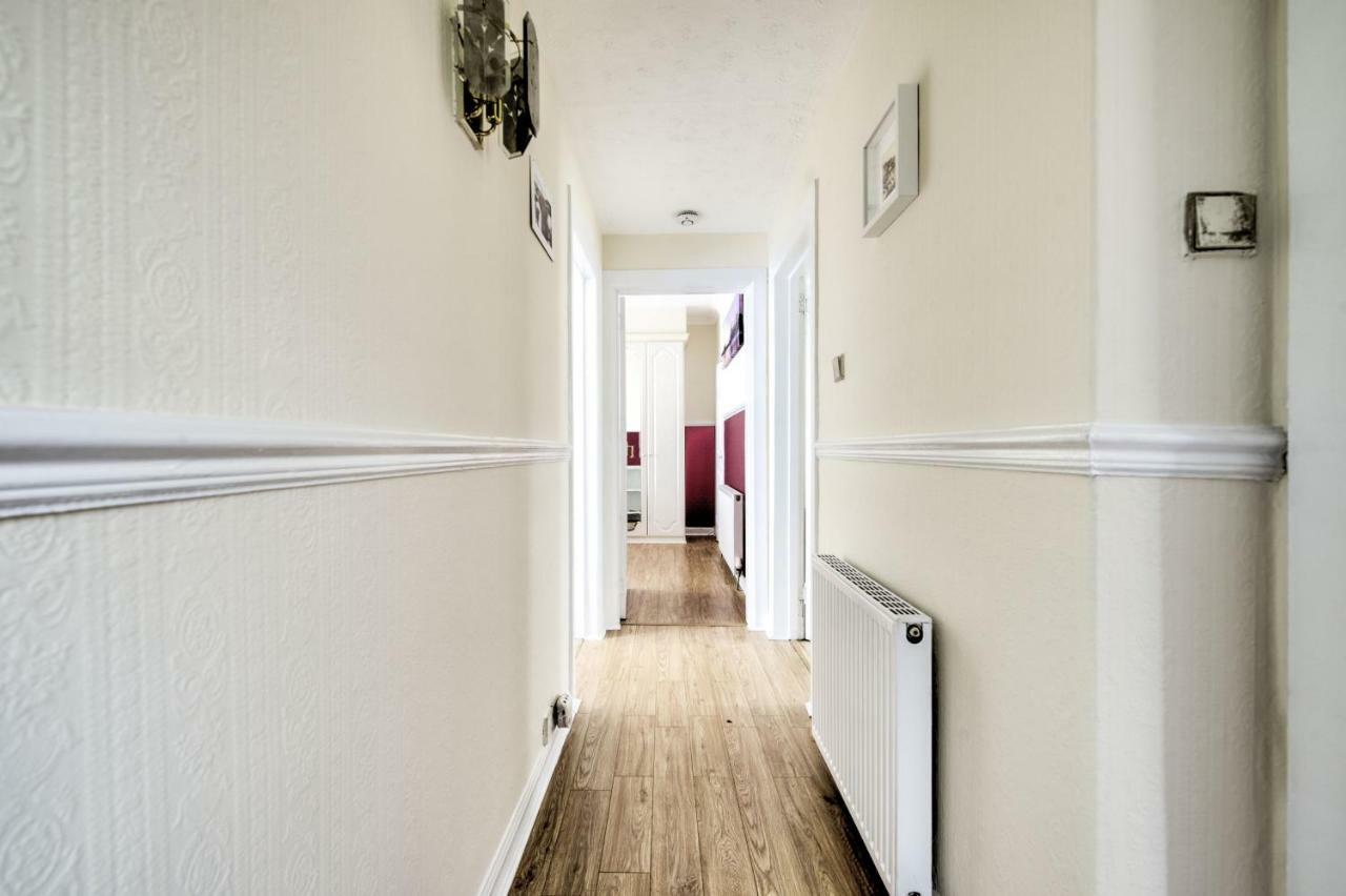 Holiday home Pilton Avenue House