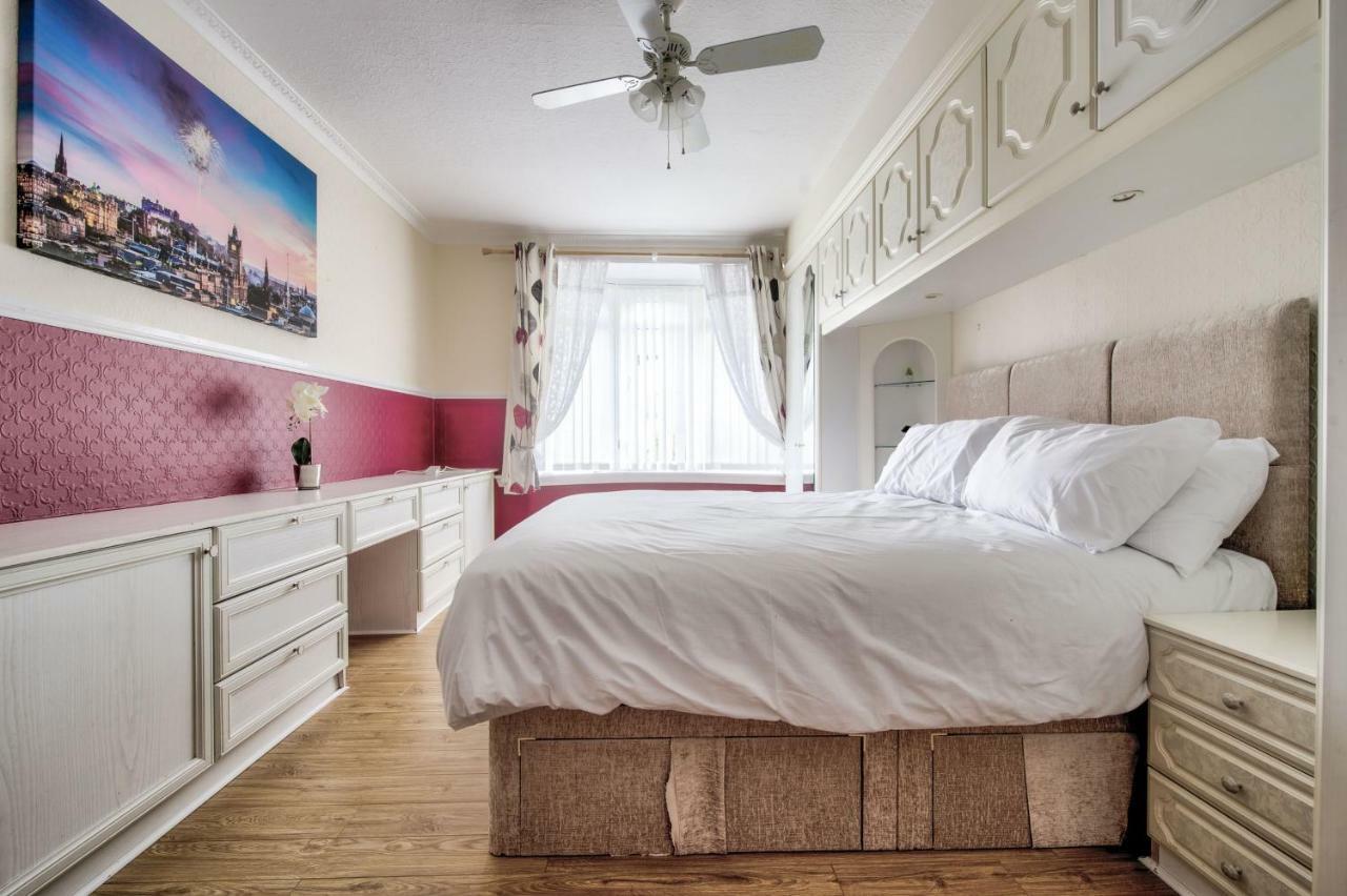 Pilton Avenue House *