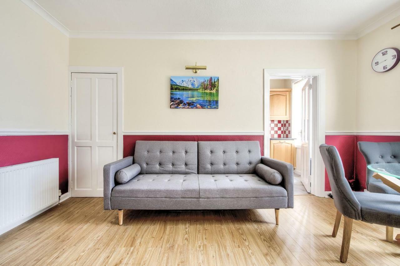 Pilton Avenue House * Edinburgh