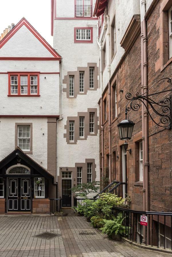 Ramsay Garden Retreat Next To Castle Apartment