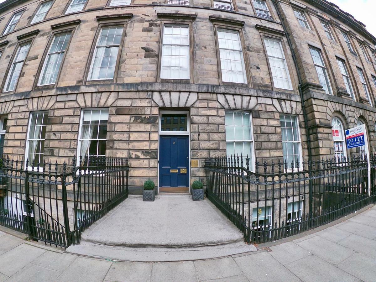 Escape To @ Albyn Place Apartment *