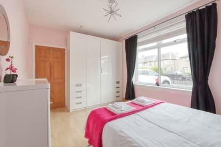 Appartement Crewe - 2 Bed, Free Off Street Parking And Private Garden EDI