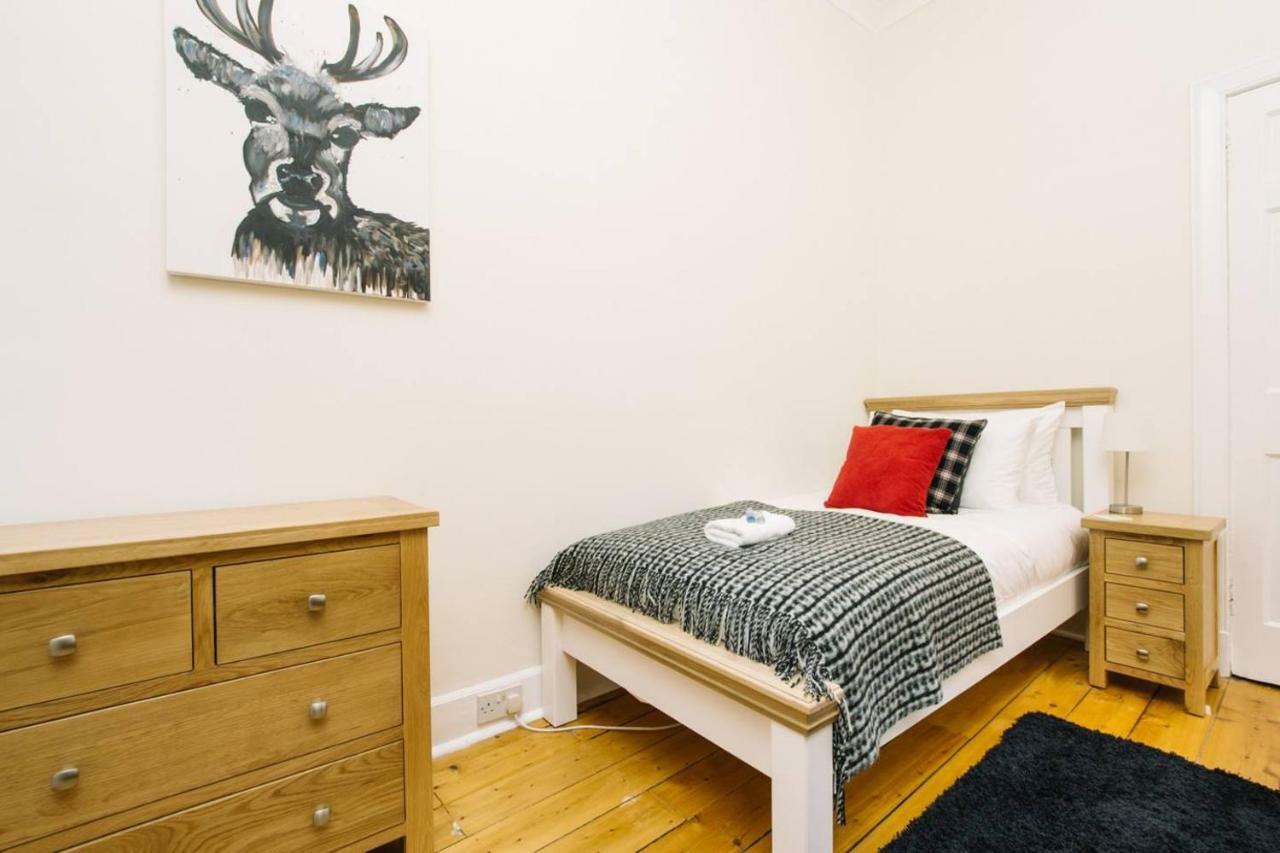 Joivy Great Location! Heart Of Centre 3bed Appartement *