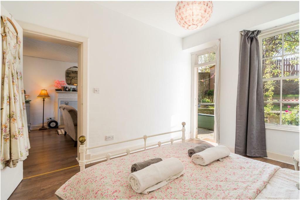 Vintage Apt, Pvt Garden, Wifi, New Town *
