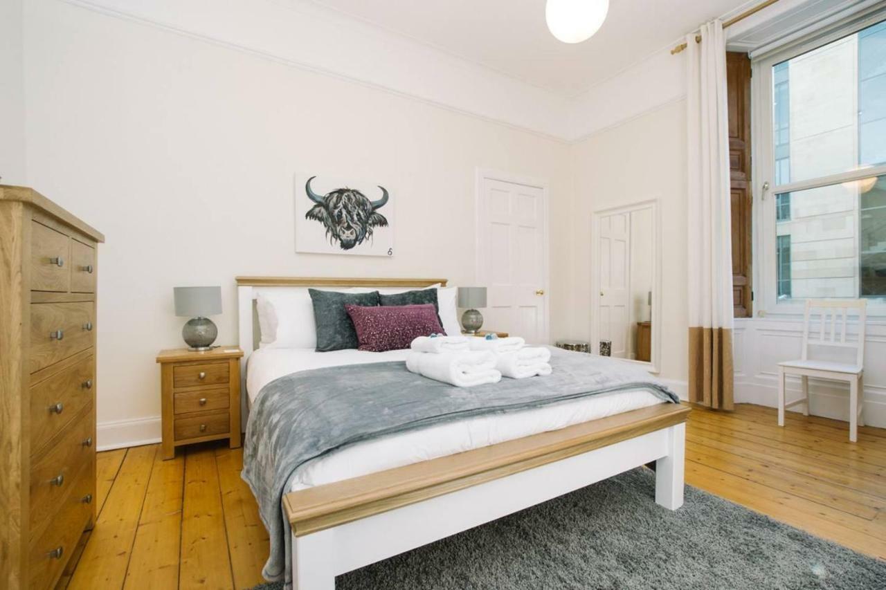 Joivy Great Location! Heart Of Centre 3bed Appartement