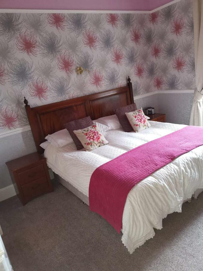 Gifford House Guest house
