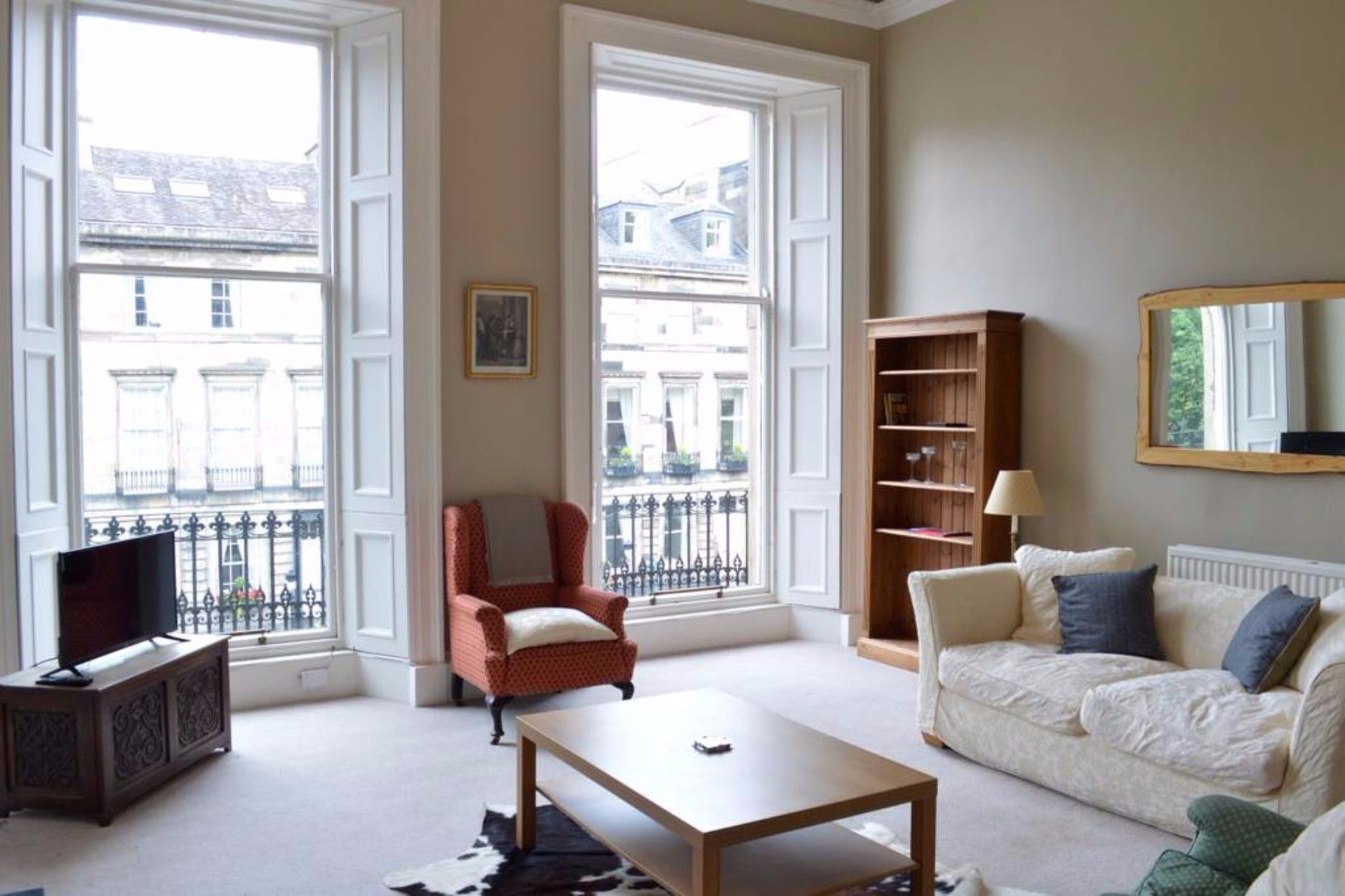 Grand New Town 2 Bedroom In Apartment *