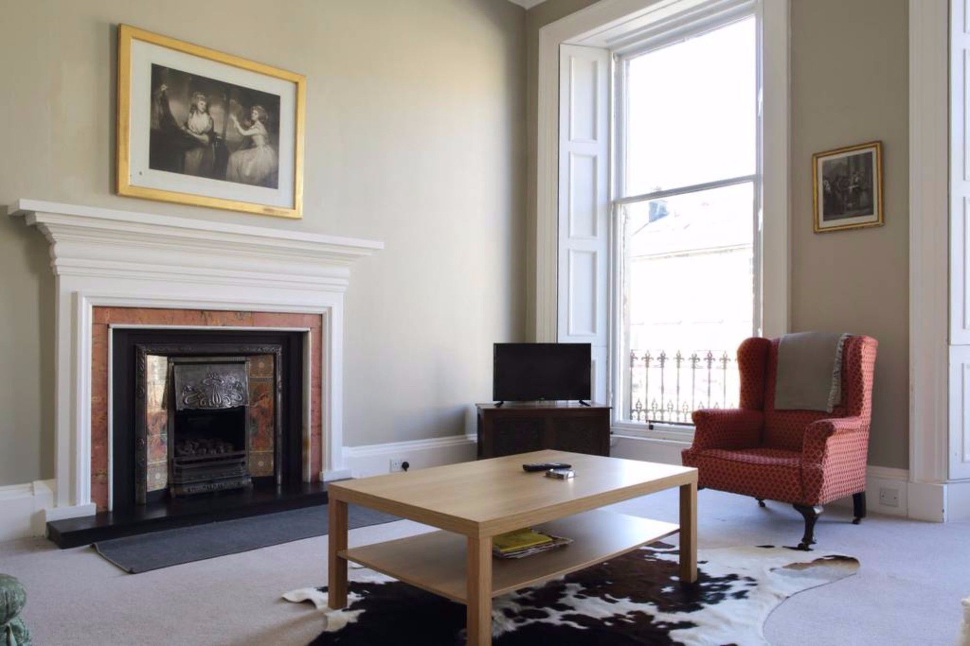 Grand New Town 2 Bedroom In Edinburgh