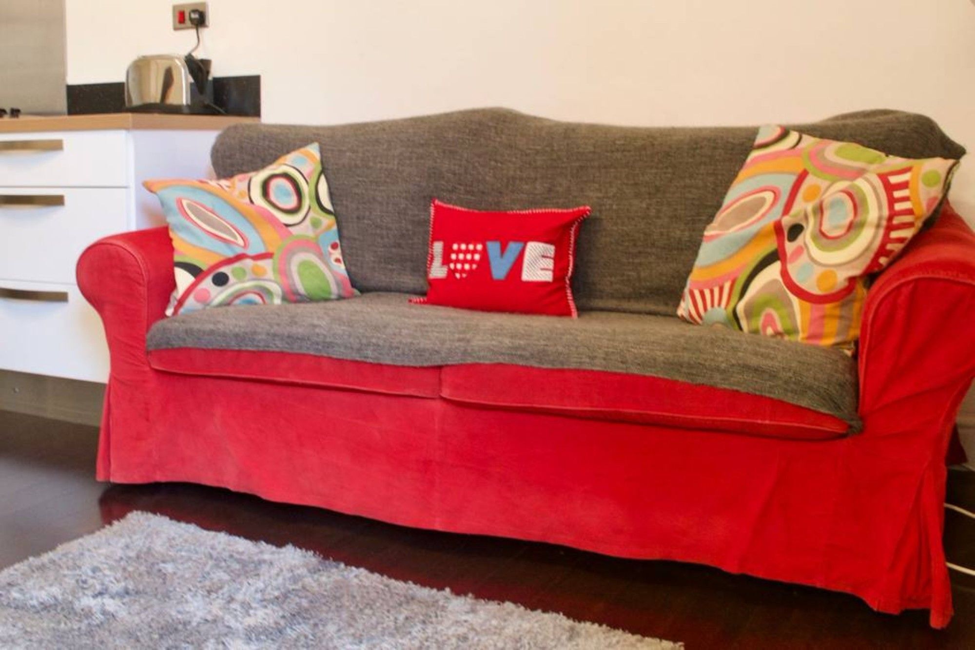 Apartment 2 Bedroom Flat Near Centre