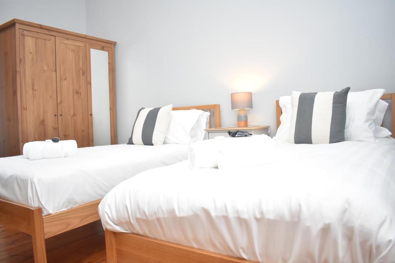 East Claremont - Beautiful 2br In