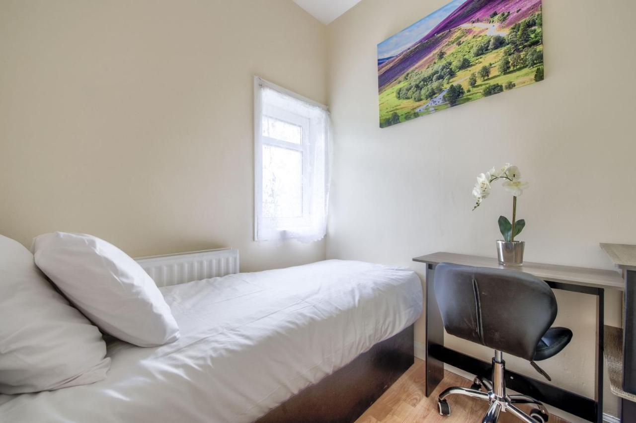 Pilton Avenue House Holiday home *