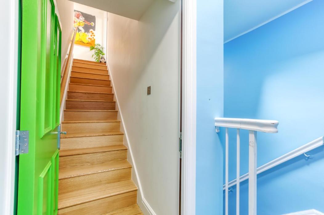 Appartement Bright 3 Bed Flat With Pool & Parking *