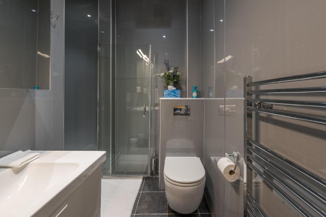 Murrayfield Spacious 2-bedroom *