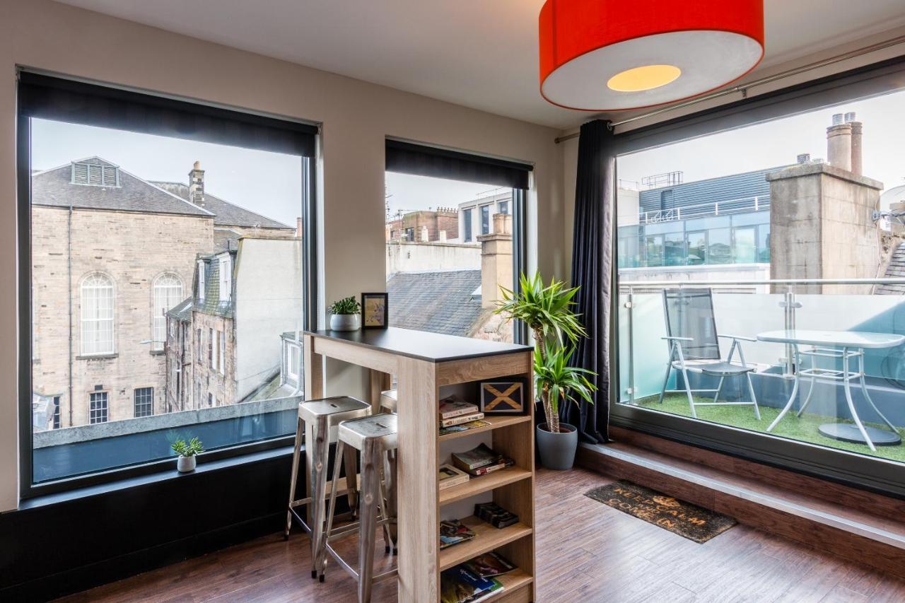 Code Pod - The Loft - Hostel *