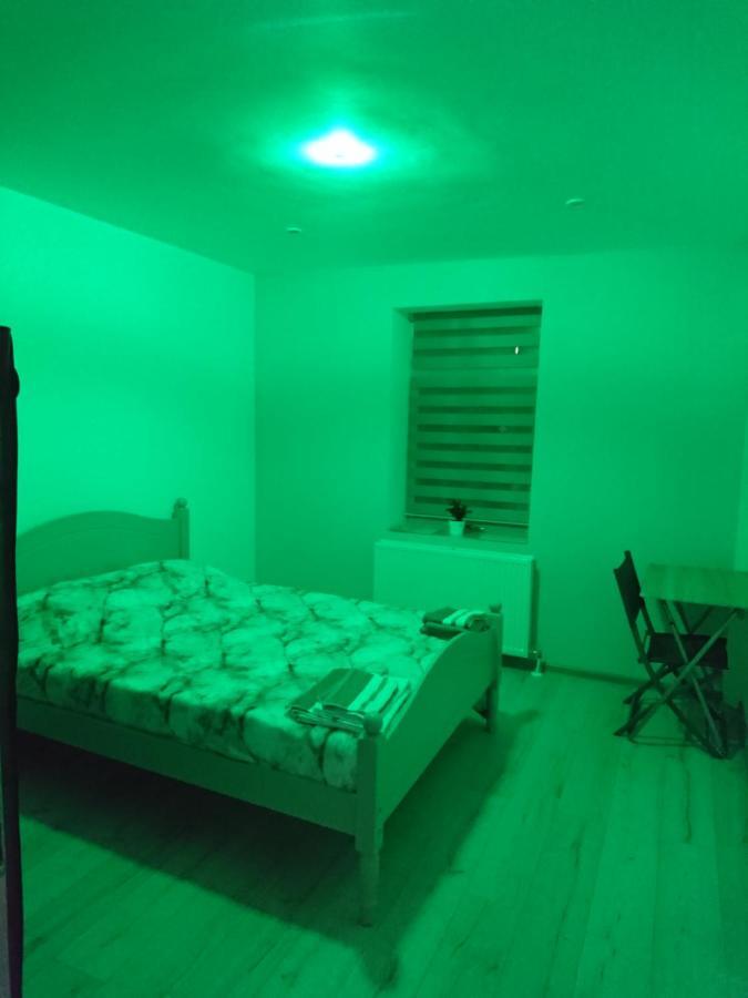Edinroom *
