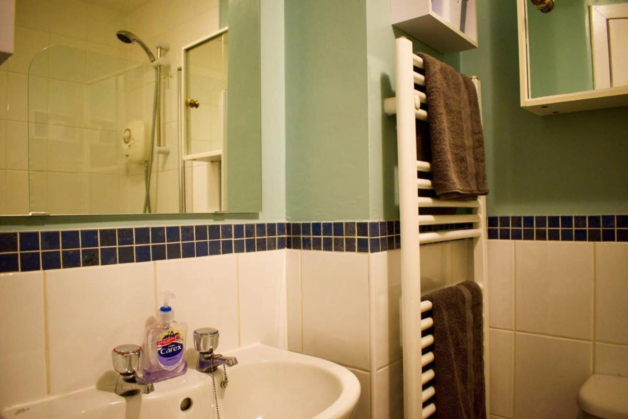Apartment Welcoming And Homely 2 Bed In Location