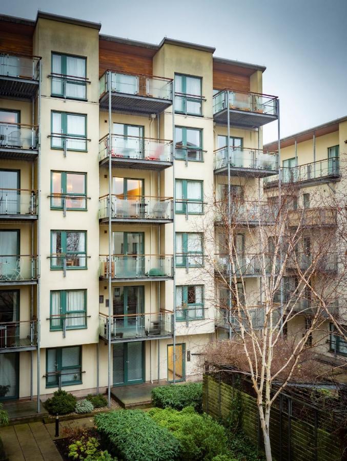 Appartement Altido Elegant 2br Apt With Balcony And Parking *