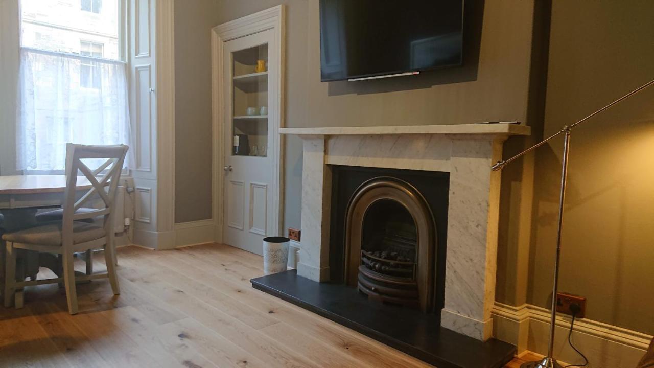 Roseneath Apartment *