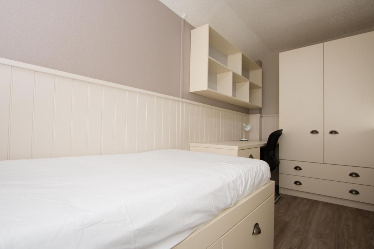 Destiny Student - Meadow Court *