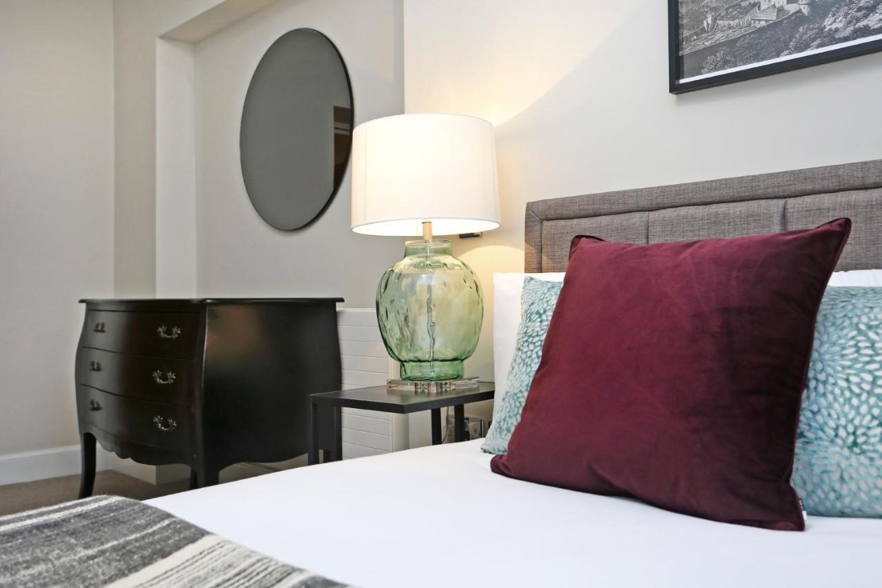 Joivy Refurbished On The Royal Mile Appartement