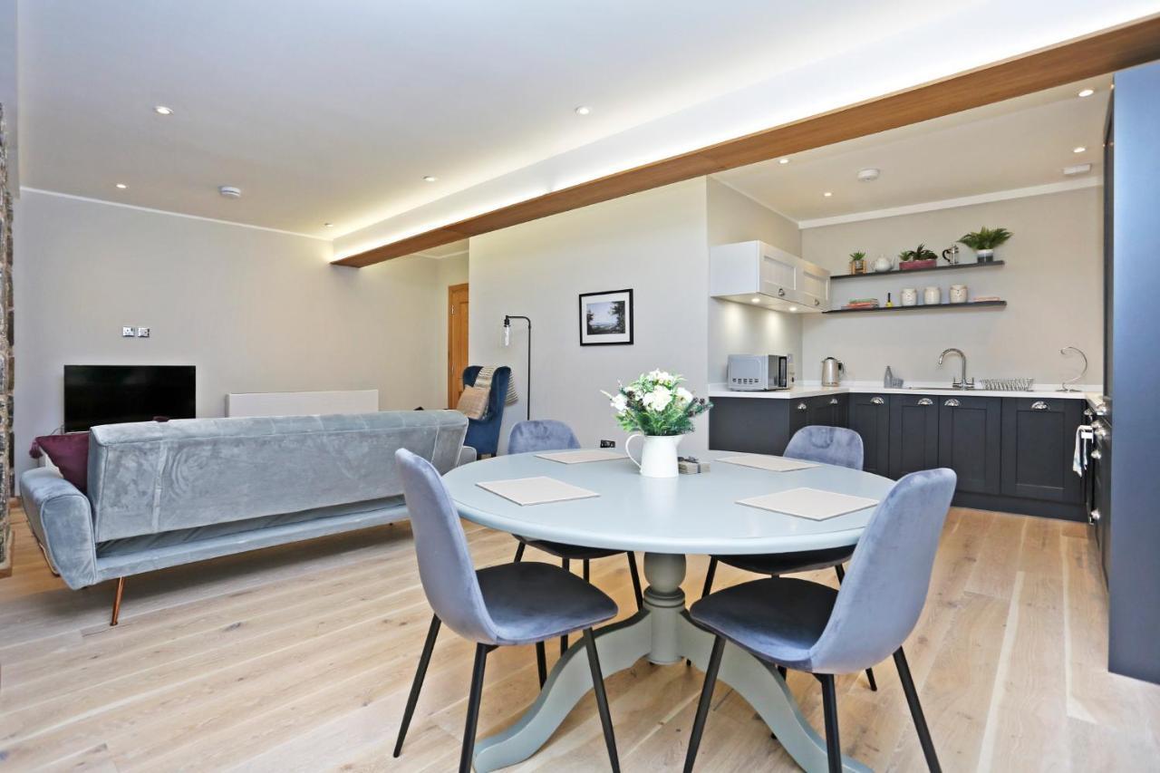 Joivy Refurbished On The Royal Mile Appartement