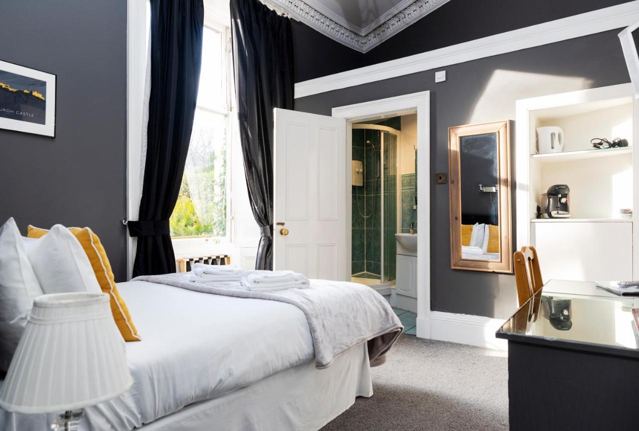 Claremont 3*