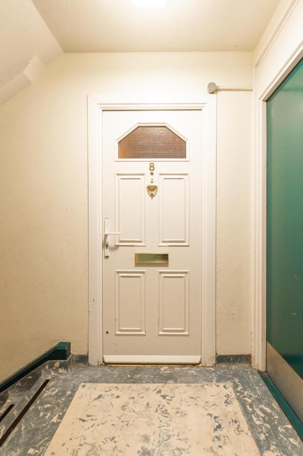 Apartment Edinburgh City Centre Aishia/Sakina Apartment *