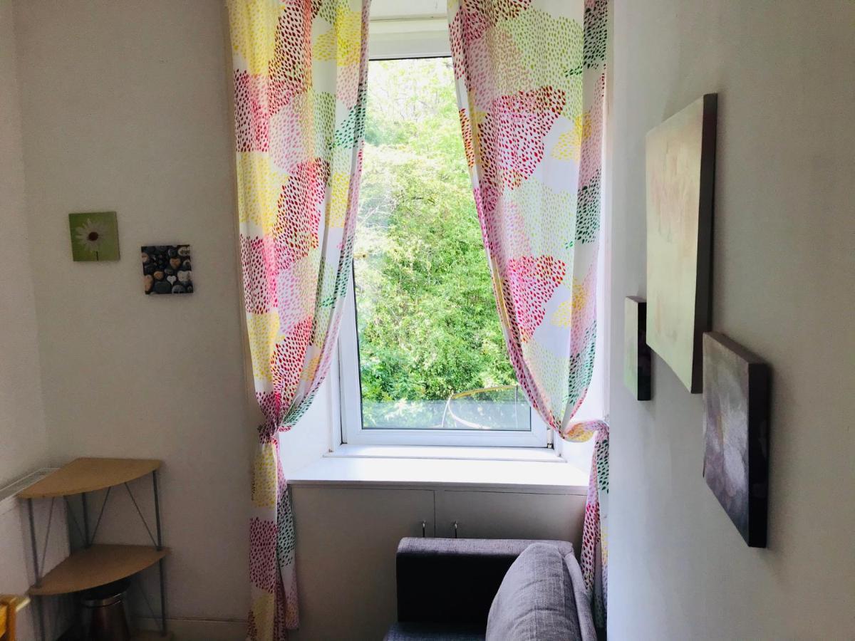 Family - Skye - Private Members Club Apartment EDI