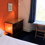 Traditional Apartment Oer The Meadows