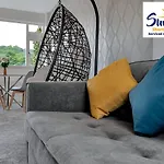 3 Beds At Arthurs Seat By Sunrise Short Lets