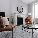 Joivy Luxurious Apt On Notable George Street