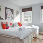 Royal Mile Modern Apartment